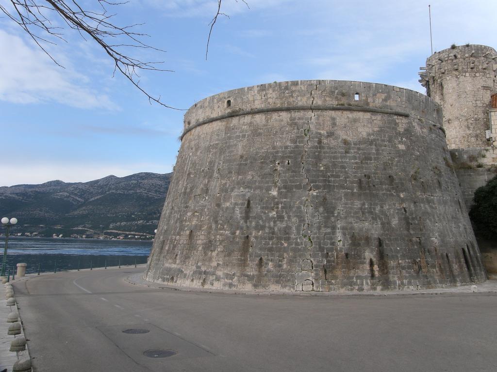 Forteca Apartments - Korcula Centre Exterior photo